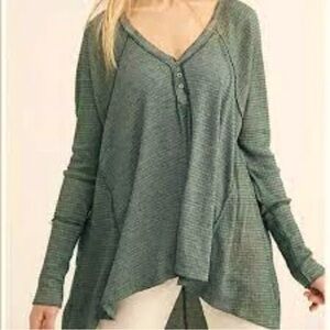 We the Free Citrine Green Long Sleeve Tunic Top